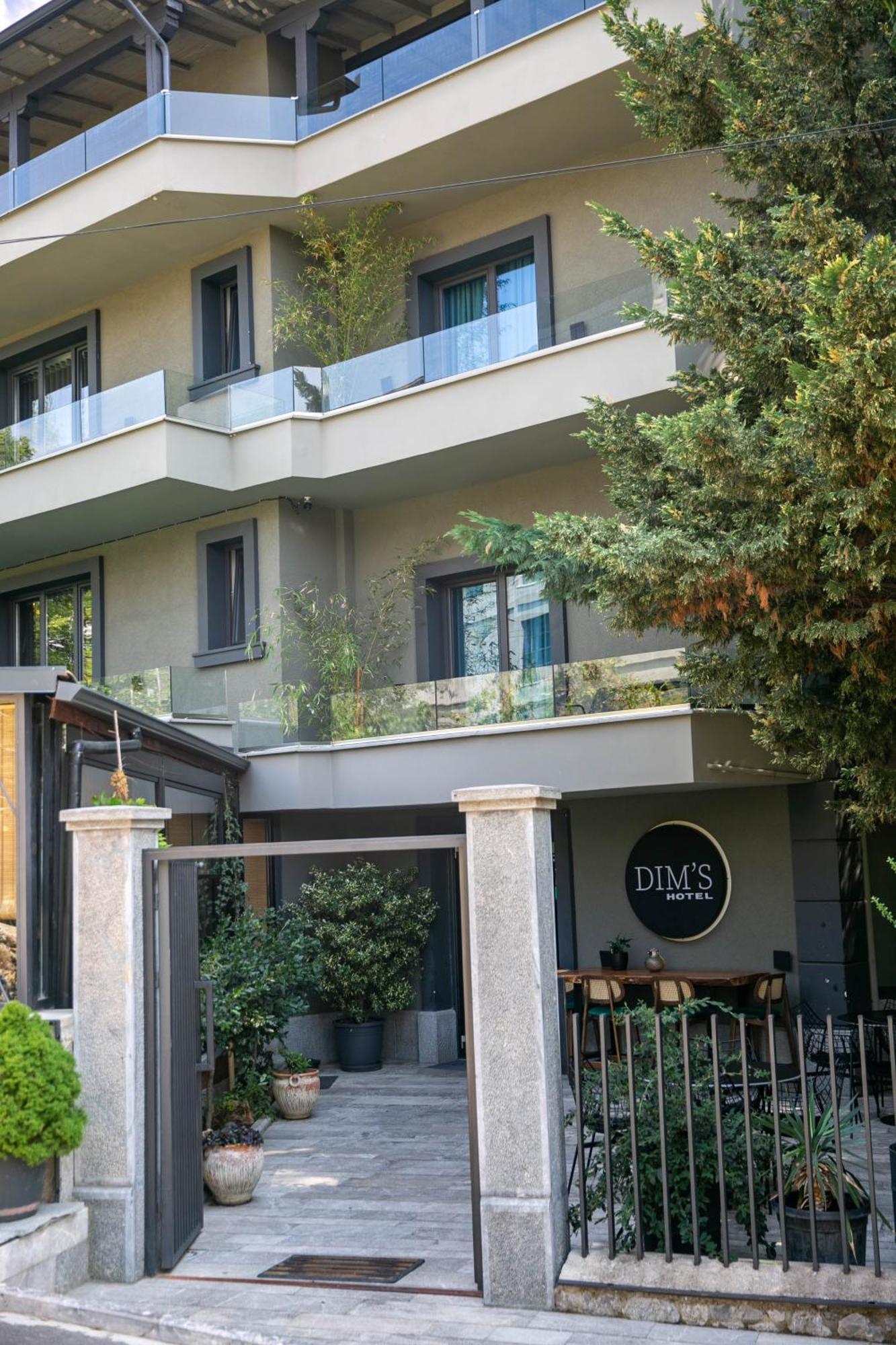 Dim'S Hotel & Restaurant Korça Exteriör bild