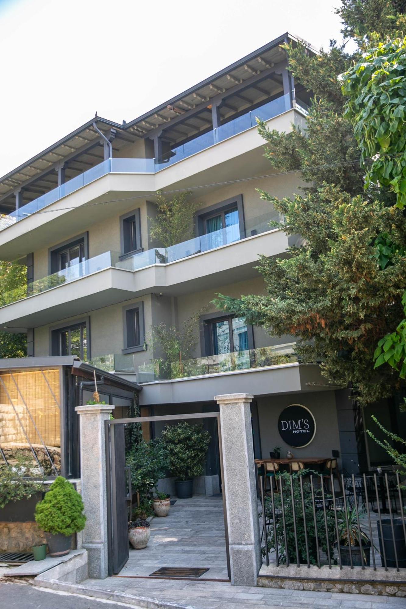 Dim'S Hotel & Restaurant Korça Exteriör bild